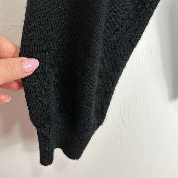 Brooks Brothers Extra Fine Merino Wool Black V-neck Pullover Sweater Size XL - Picture 4 of 10